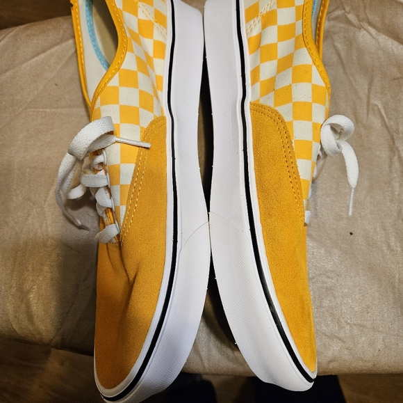 Vans Comfycush Checkerboard orange & white. NWOT. Women's 12, Men's 10.5 - Picture 7 of 7